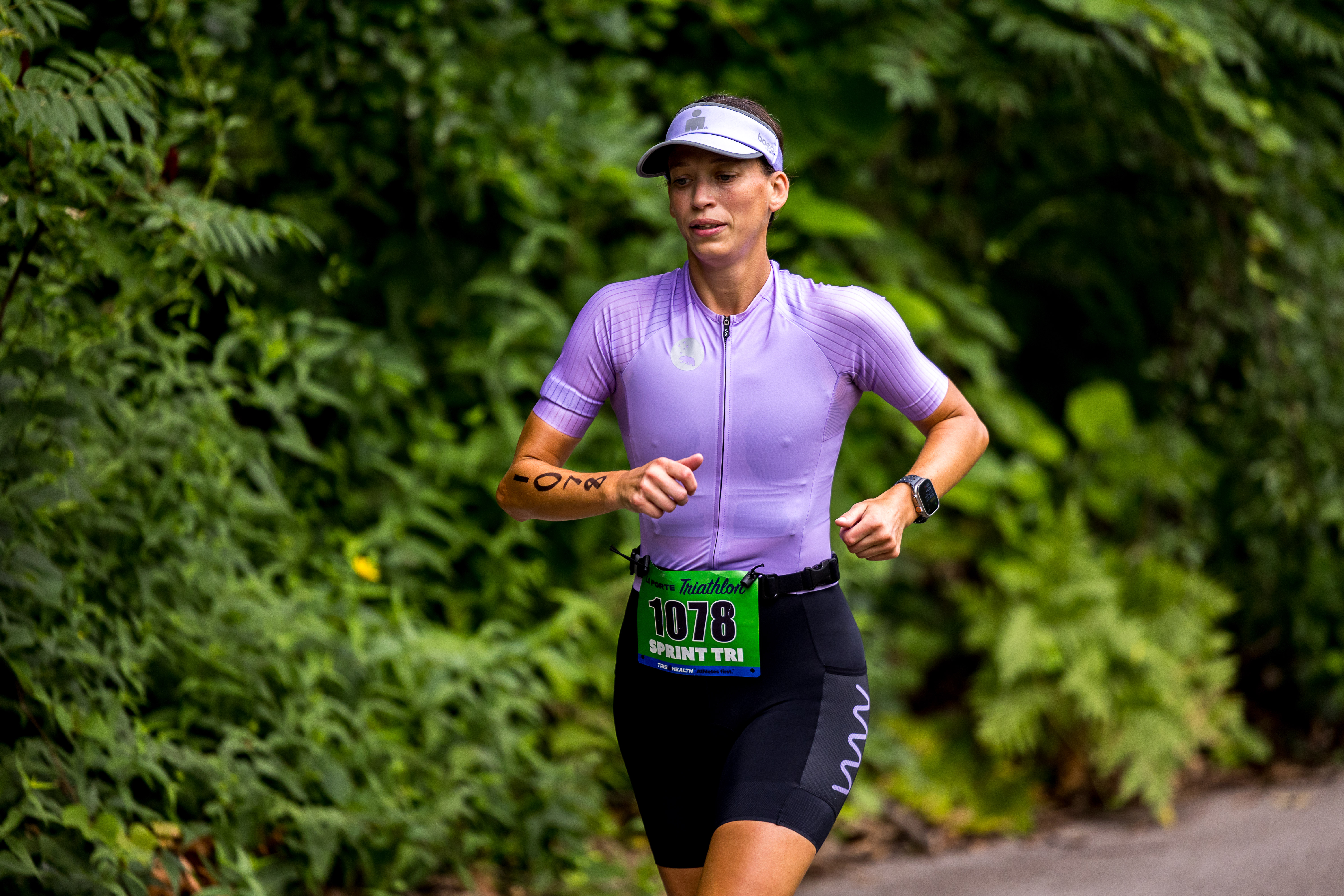 Runner on the La Porte course